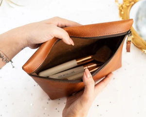 makeup travel bag - Boston Leathers