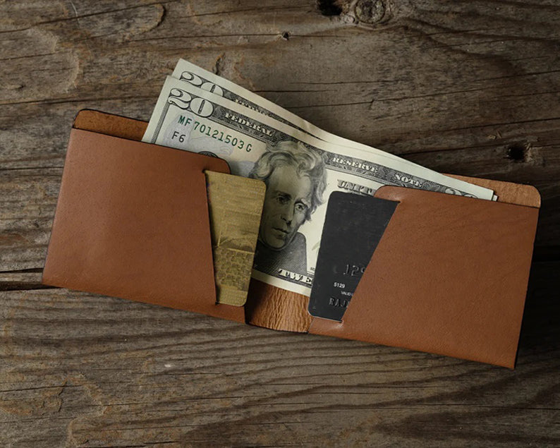 Folding wallet with G detail