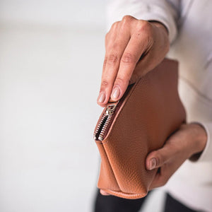 toiletry bag leather - Boston Leathers